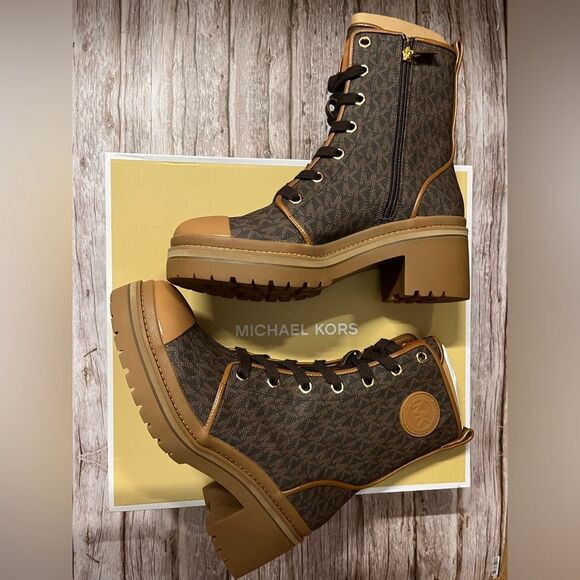 MICHAEL Michael Kors Corey Leather Bootie - Picture 3 of 9